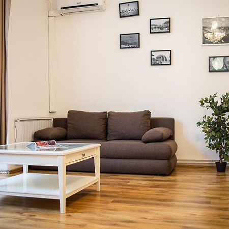 Real Apartments Lovag Budapest Eksteriør billede
