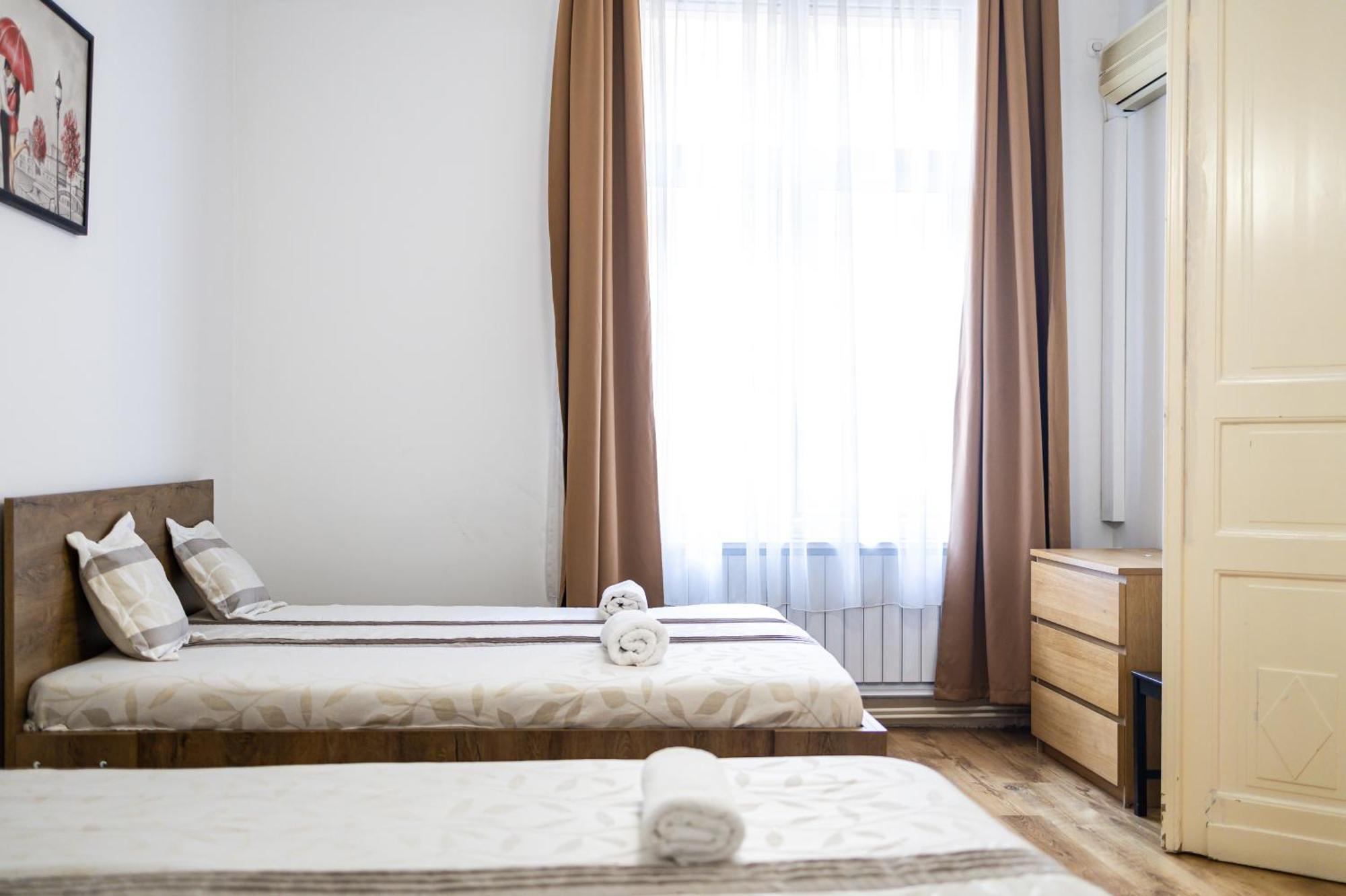 Real Apartments Lovag Budapest Eksteriør billede