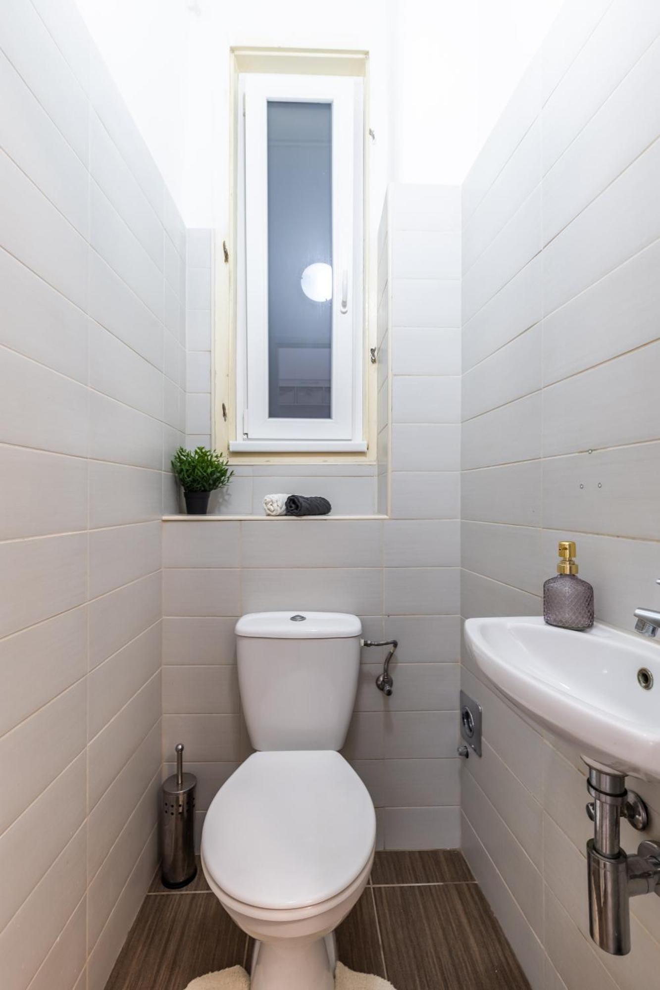 Real Apartments Lovag Budapest Eksteriør billede