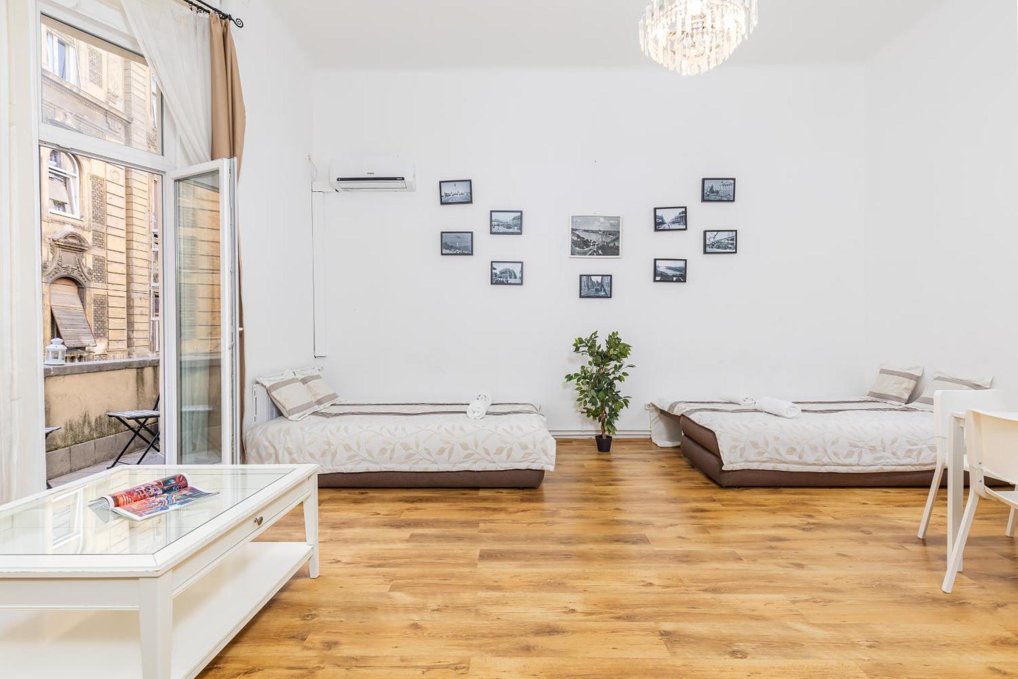 Real Apartments Lovag Budapest Eksteriør billede