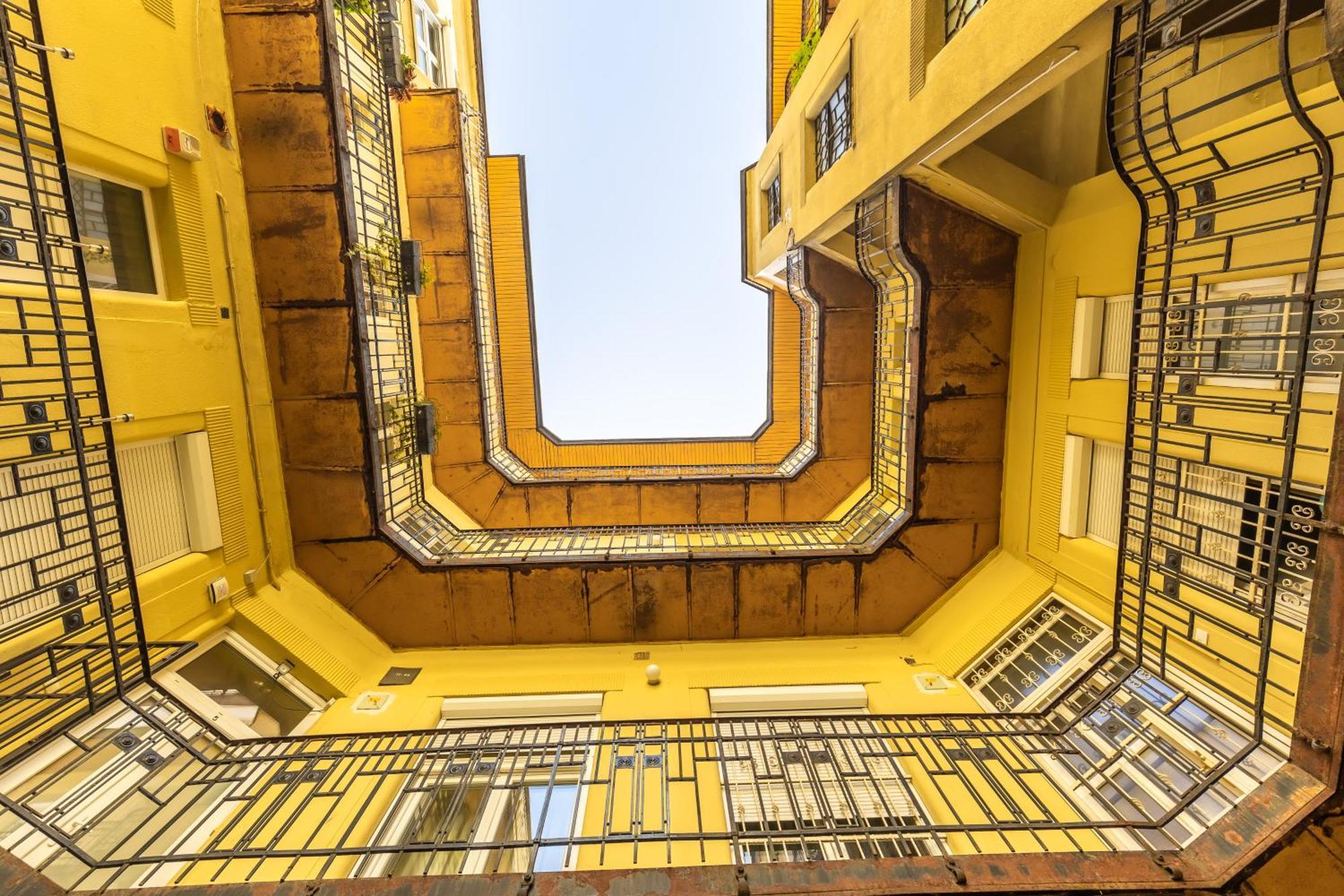 Real Apartments Lovag Budapest Eksteriør billede