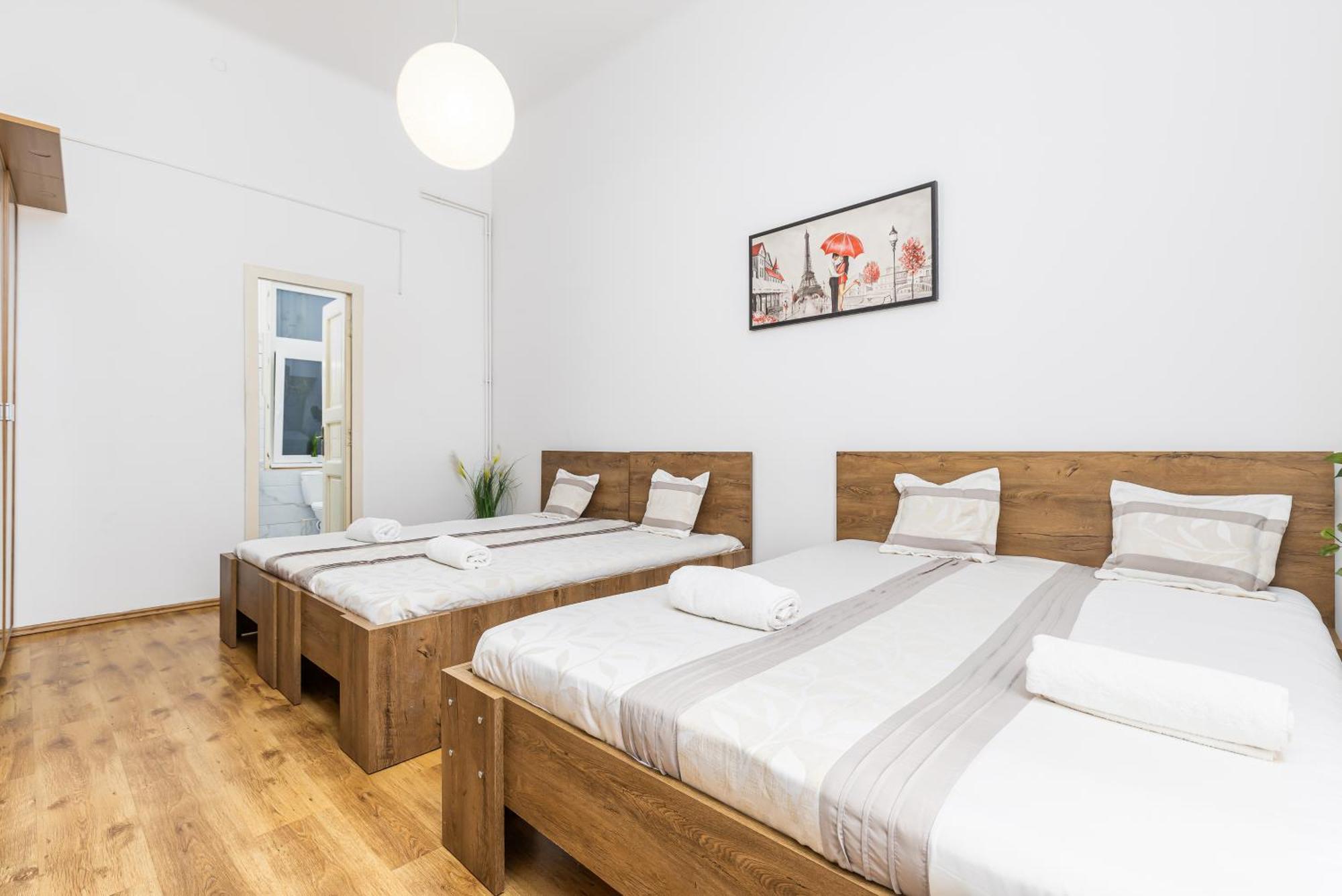 Real Apartments Lovag Budapest Eksteriør billede