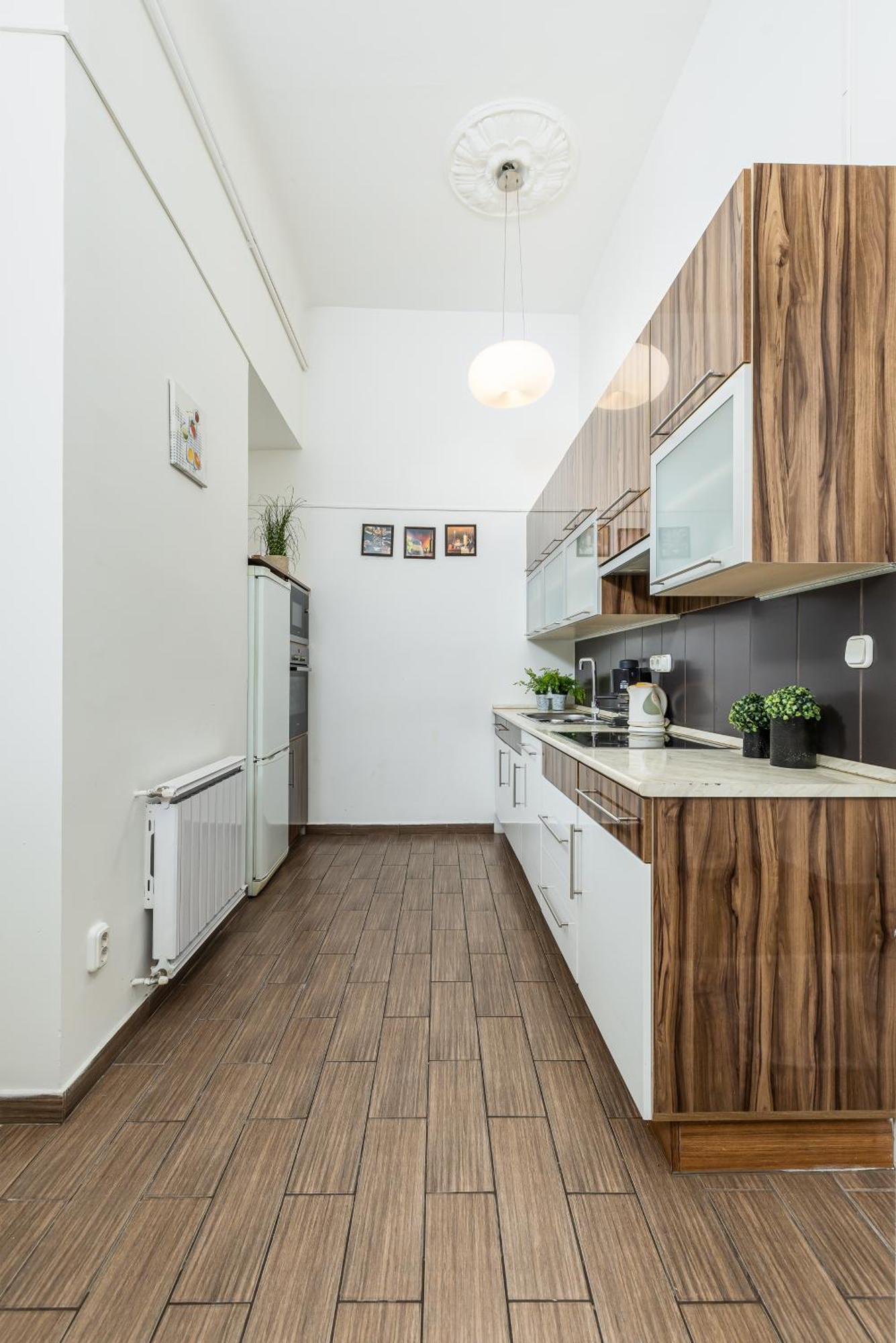 Real Apartments Lovag Budapest Eksteriør billede
